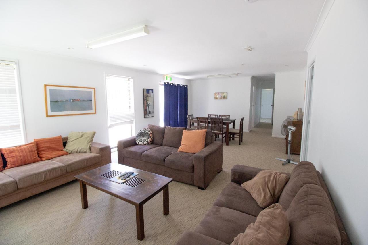 Caloundra Central Apartment Hotel Official Eksteriør bilde