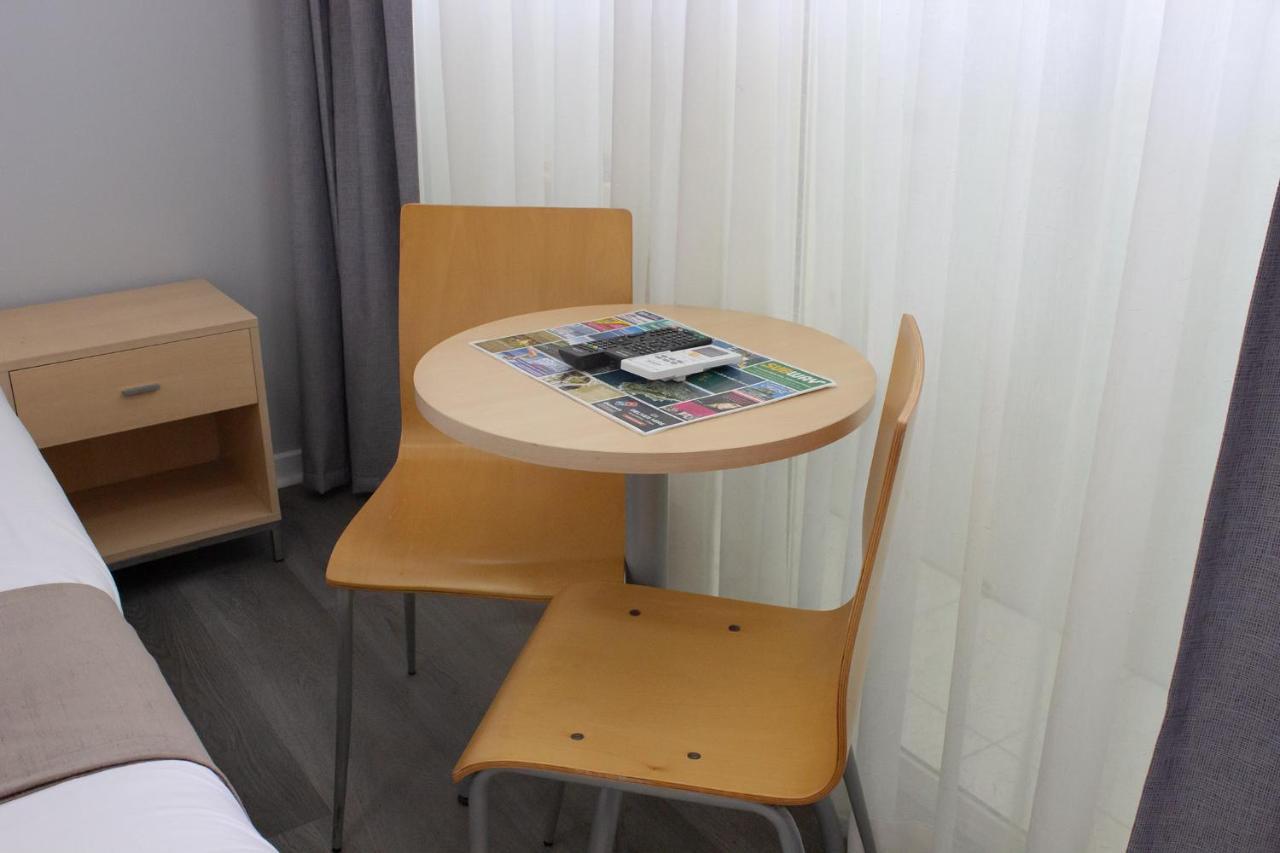 Caloundra Central Apartment Hotel Official Eksteriør bilde